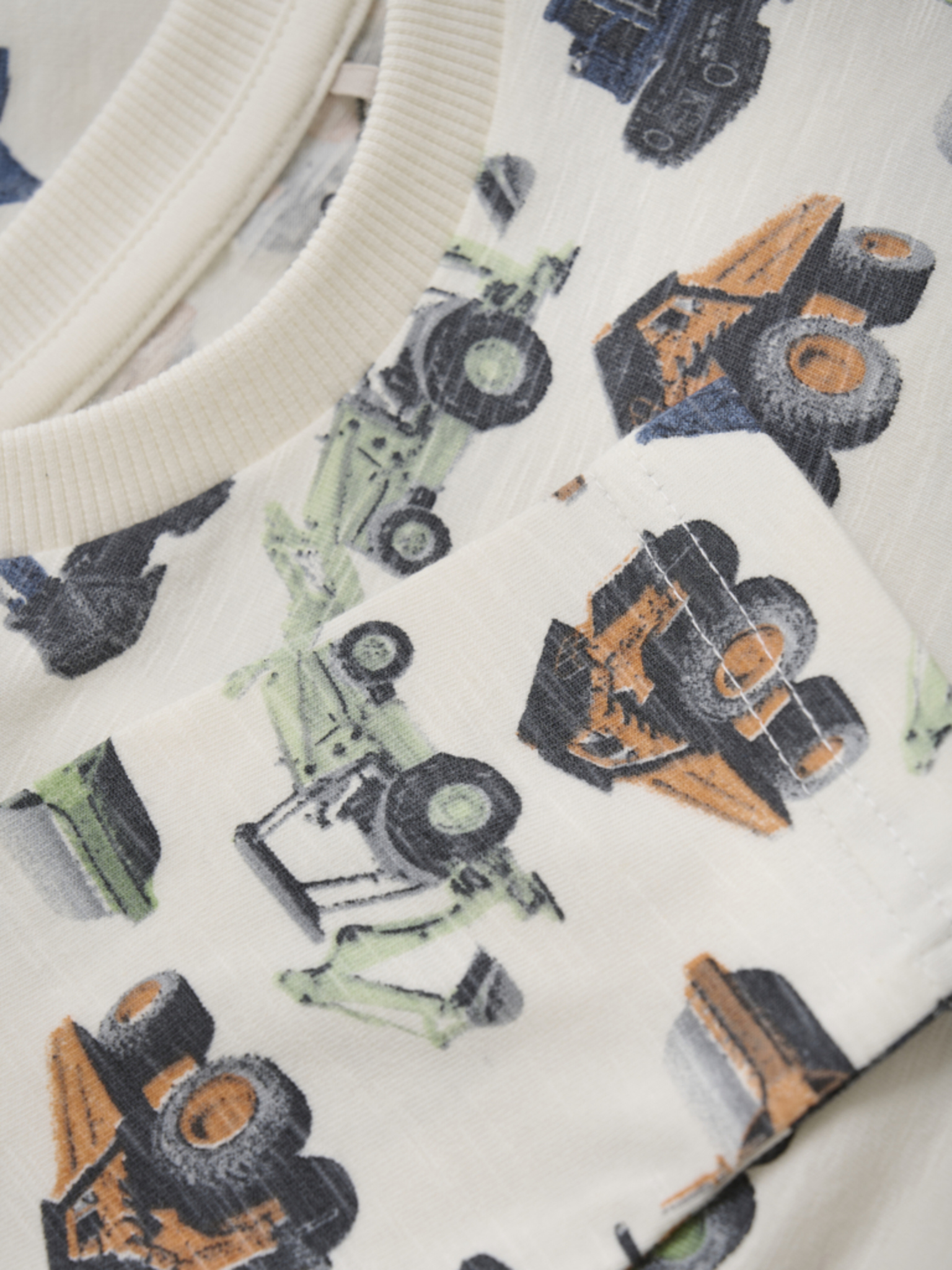 Minymo T-shirt LS AOP Eggnog - Billede 3