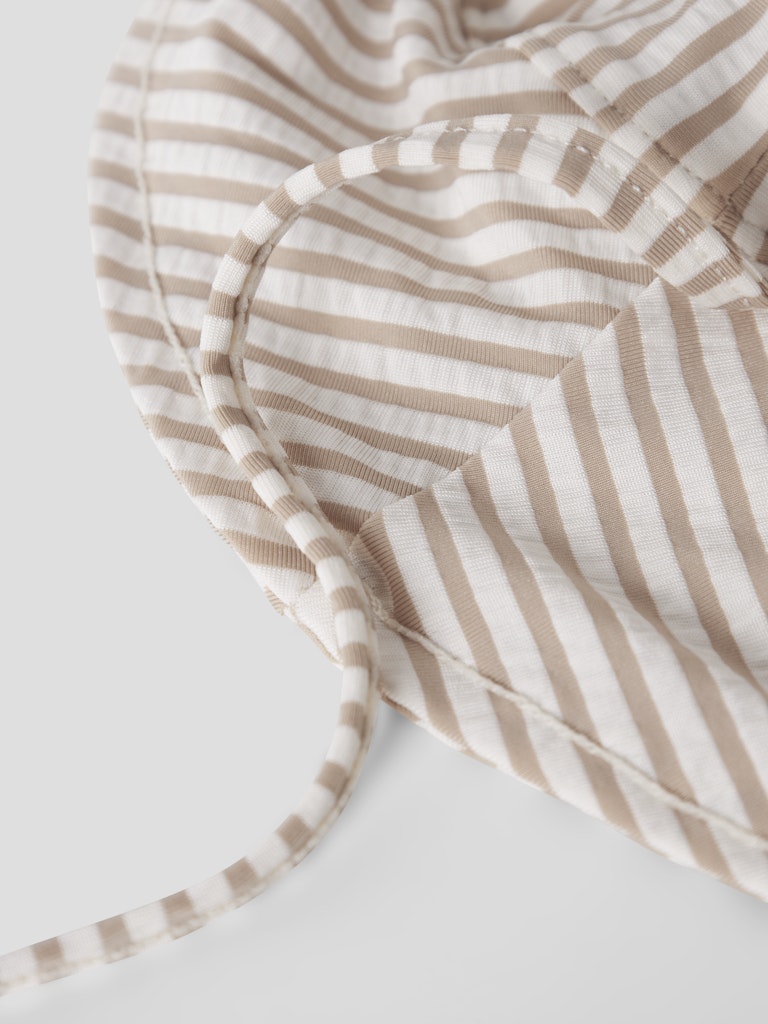 Lil' Atelier Solhat Fondo UV Oxford Tan - Billede 4