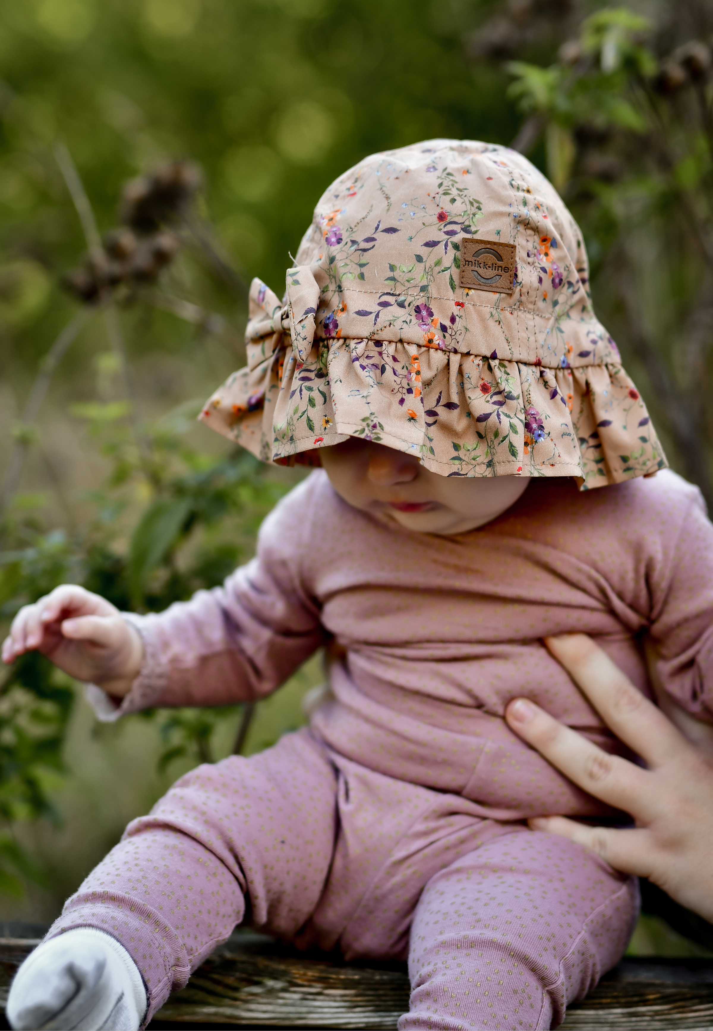 Mikk Line Solhat Bucket Bow AOP Nougat - Billede 4