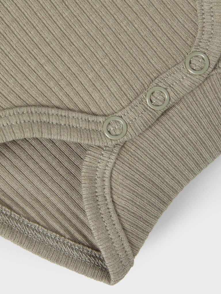 Name It Body SS Jommo Dried Sage - Billede 3
