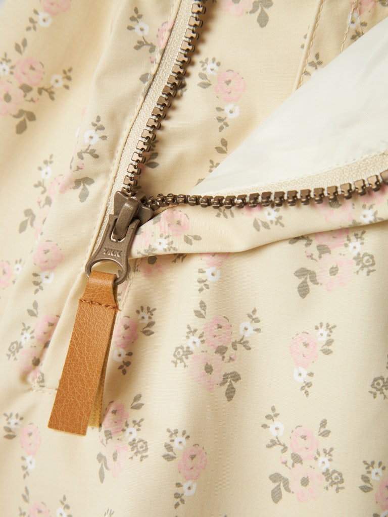 Lil' Atelier Jakke Gerda Loose AOP Bleached Sand - Billede 3